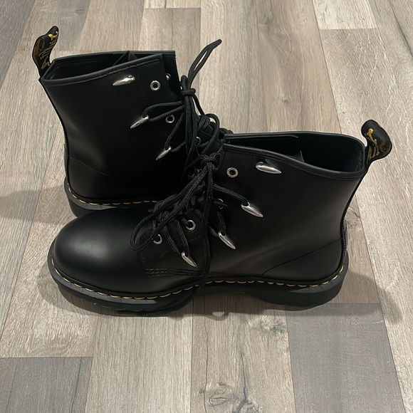 Dr. Martens 1460 Danuibo leather boots - Picture 10 of 13